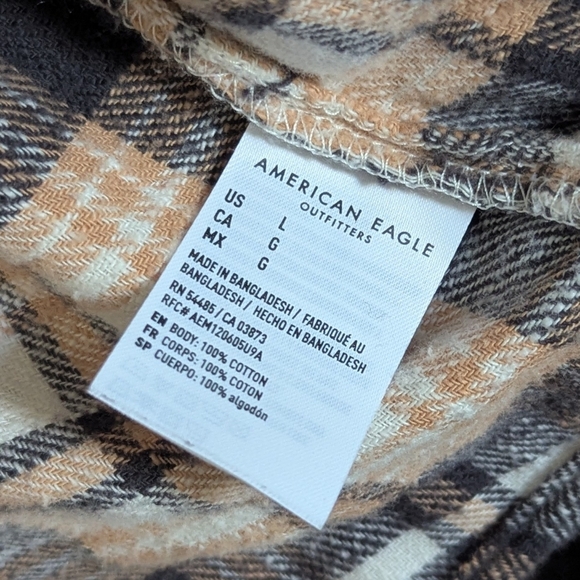 American Eagle Cozy Cabin Cropped Flannel - Picture 7 of 9